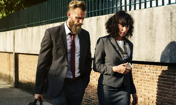 Dress code - czy każdy wie, jak się z nim obchodzić?